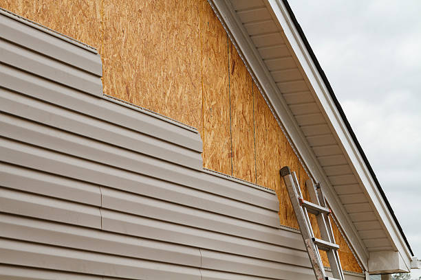 24/7 Emergency Storm Damage Siding Repair experts in Vandergrift, PA